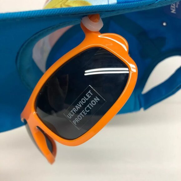 Kids Hat Frozen Olaf Chillin' in the Sunshine with Flip Down Sunglasses New - Picture 10 of 12